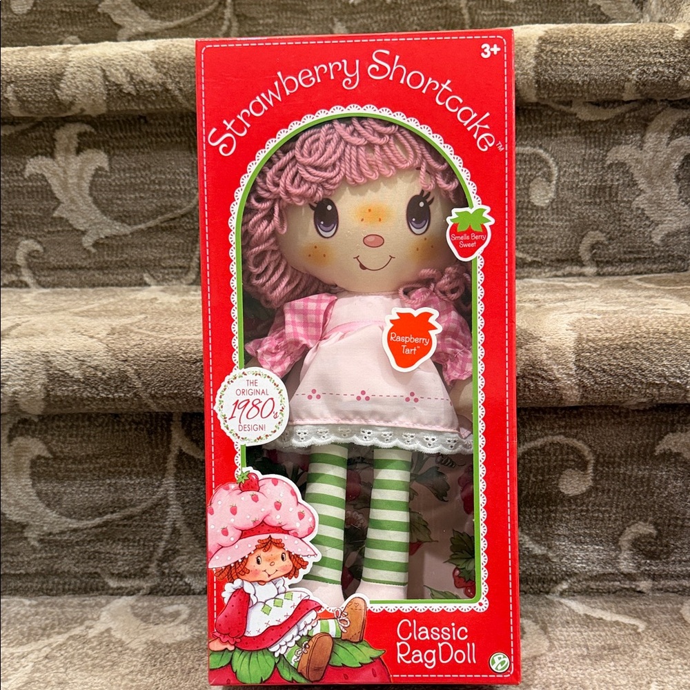 Strawberry Shortcake Classic Rag Doll Raspberry Tart NIB
